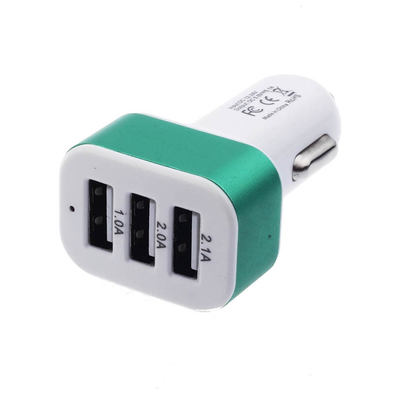 UsB plug 3 voudig  12/24V  uitgang 5 volt  groen